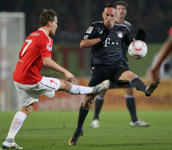 对强敌时 对强敌时