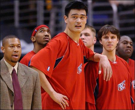 各界热议的 各界热议的