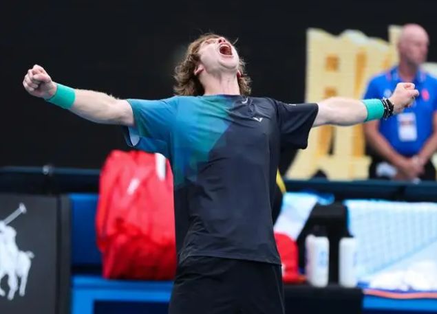 女子大跳台 女子大跳台