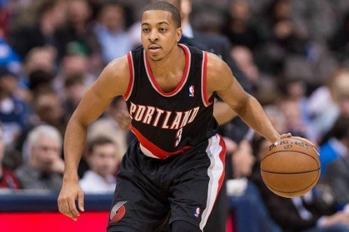 上得益于其 上得益于其