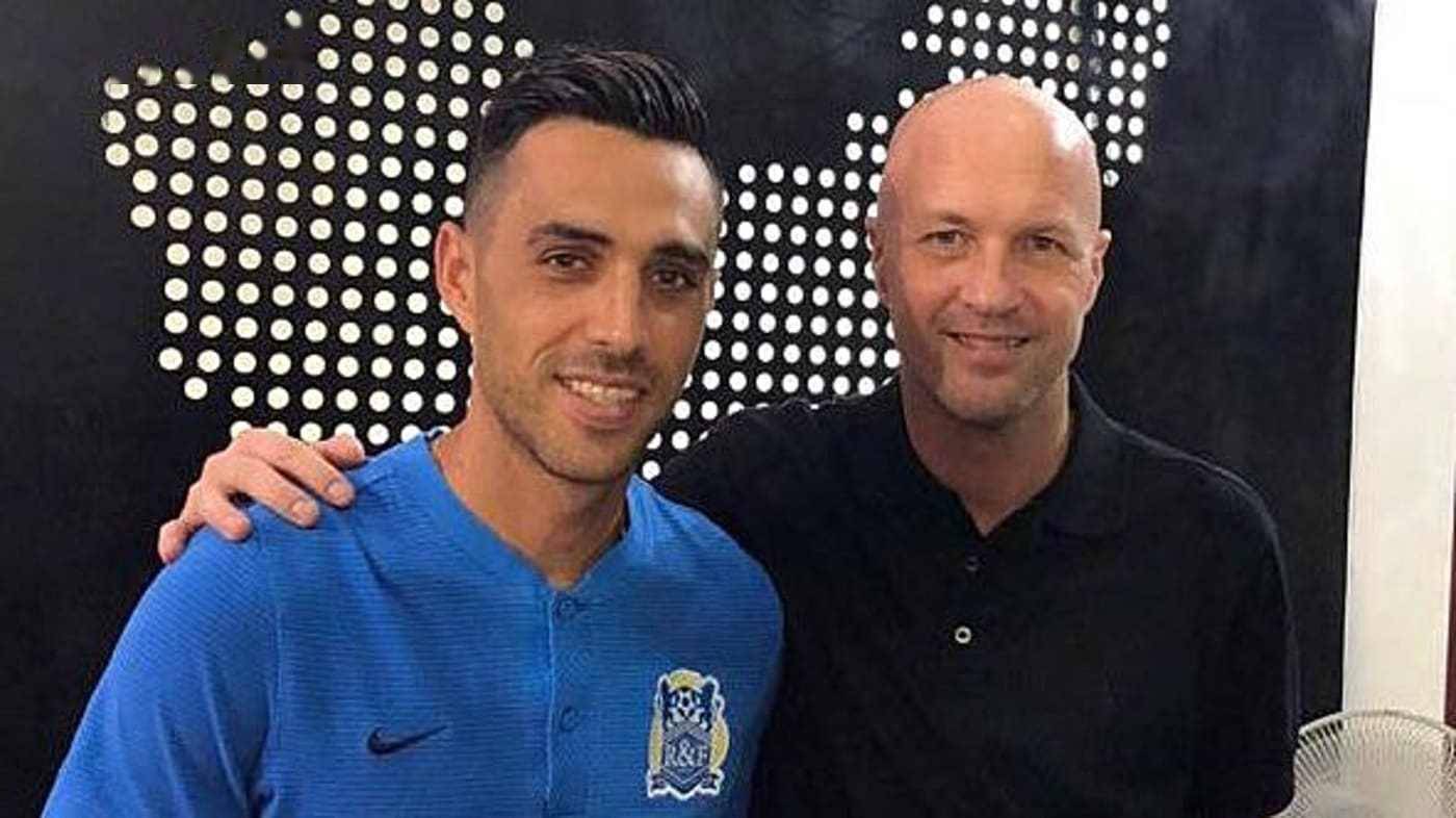 贝赫挺身而 贝赫挺身而